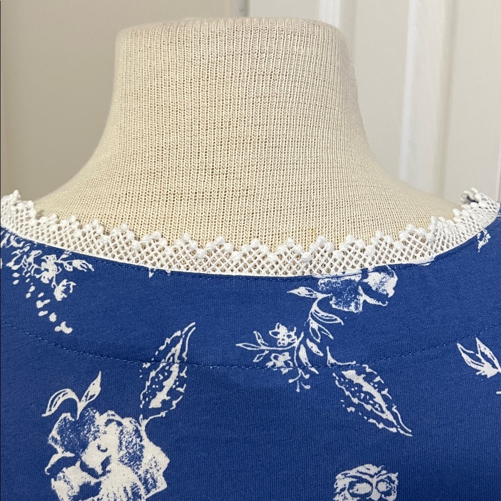 Adonna Blue and White Floral Owl Print Short Sleeve Nightgown Size 3X - Picture 10 of 16